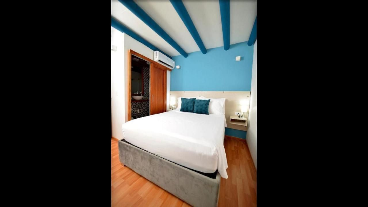 Room In Guest Room - Ca-3 Room In Cartagena Pensión