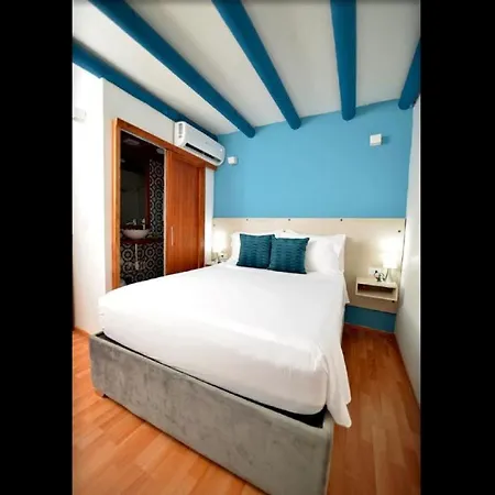 Room In Guest Room - Ca-3 Room In Cartagena Pensión